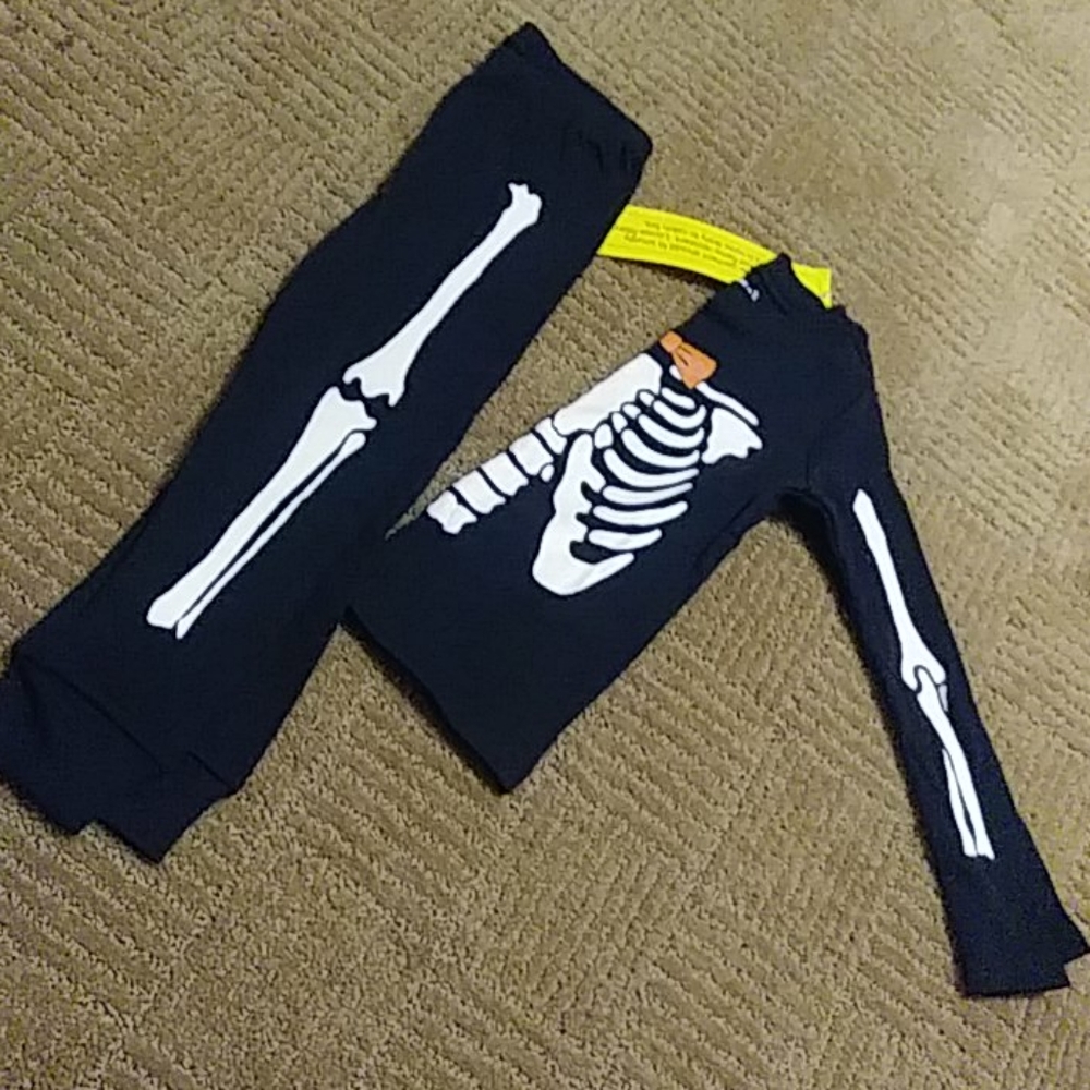 NWT Crazy 8 Skeleton pjs / costume, 2T